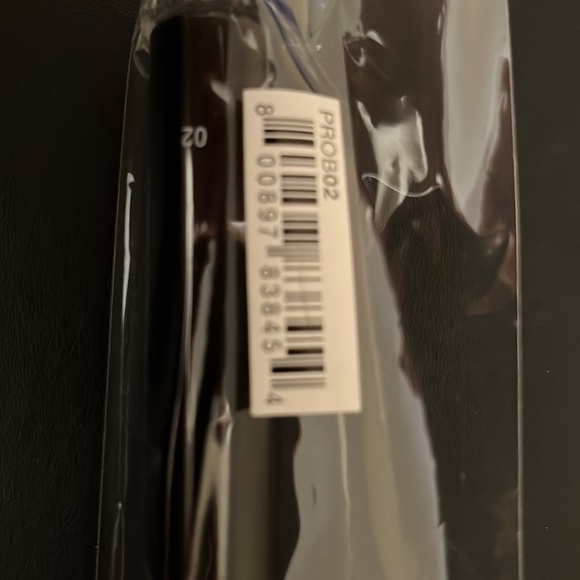 NYX Pro Powder Brush - New - Picture 4 of 4